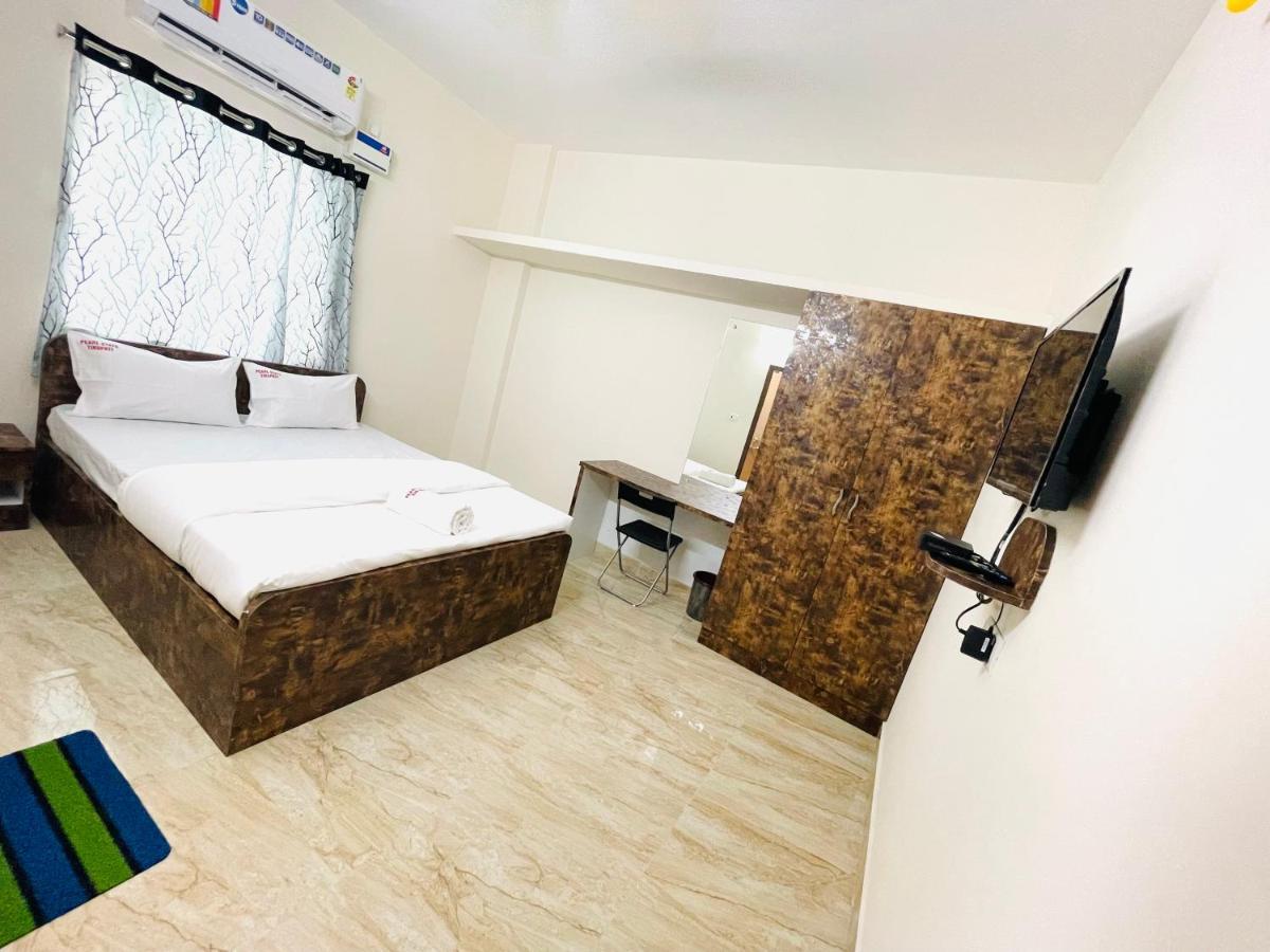 Lsr Service Apartments Tirupati Esterno foto