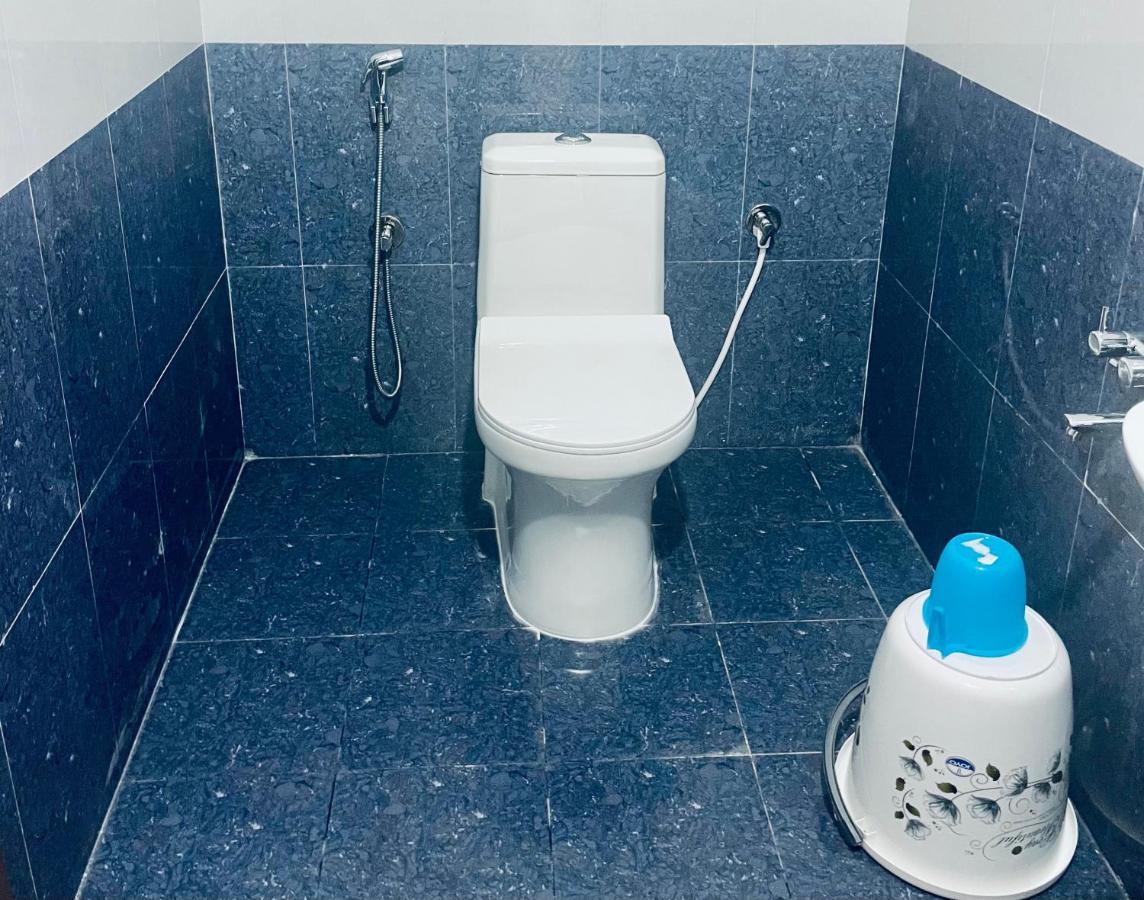 Lsr Service Apartments Tirupati Esterno foto