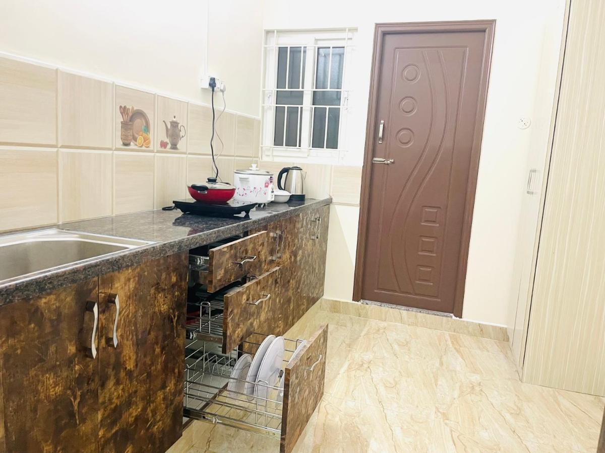 Lsr Service Apartments Tirupati Esterno foto